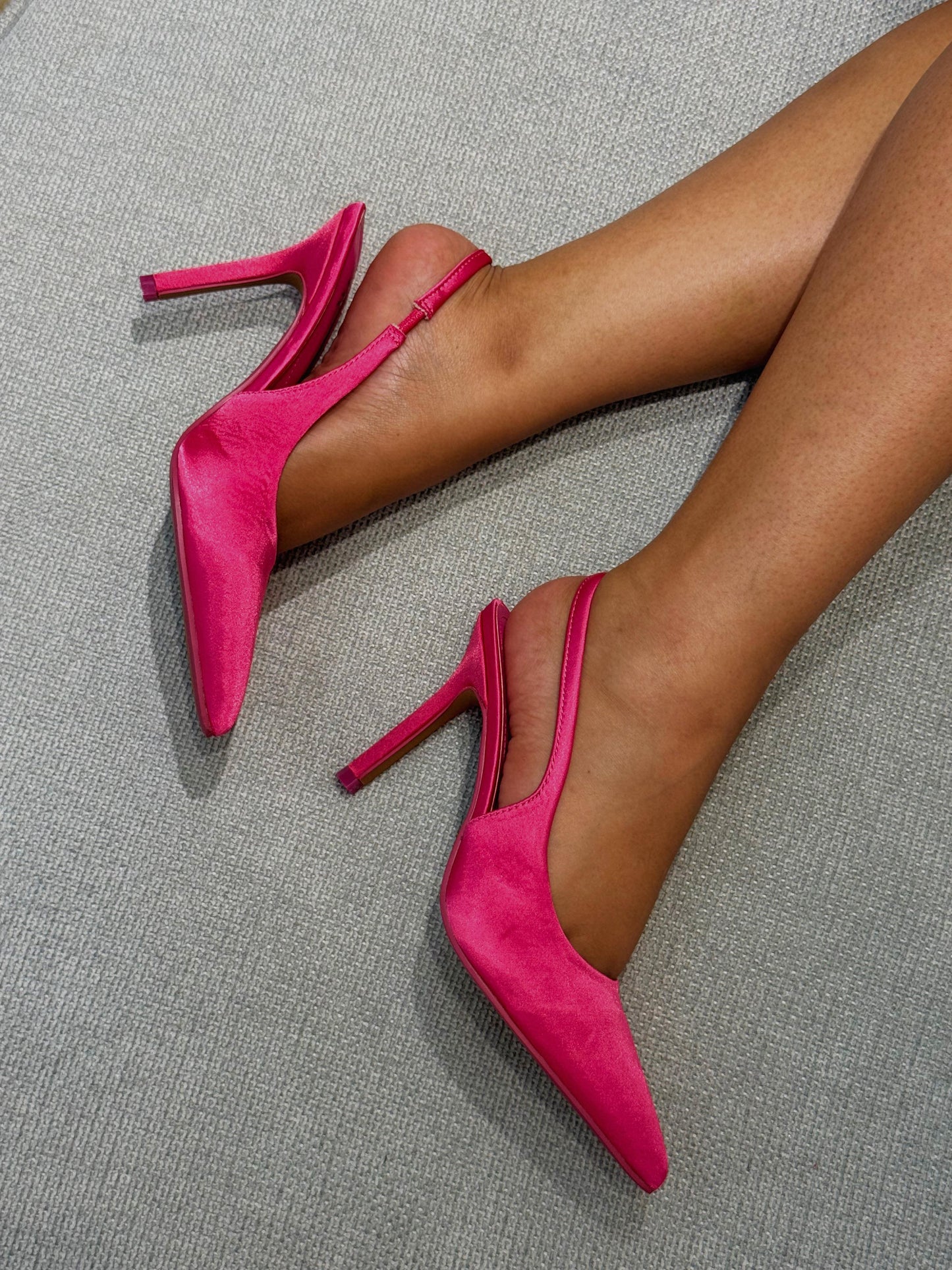 MELLOW HEELS
