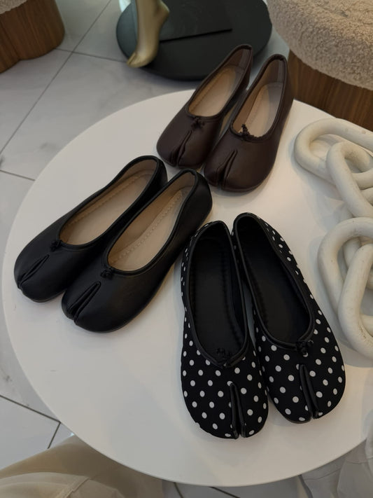 ROSEBUD TABI SHOE
